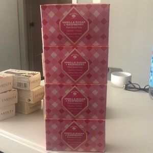 Vanilla Sugar & Raspberry Hand Soap - Pink 4 bars total